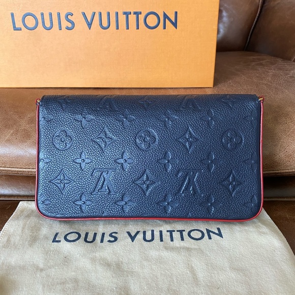 *SOLD* Louis Vuitton Felicie Pochette Monogram Empreinte Leather - Picture 5 of 16
